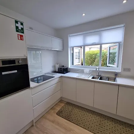 Rossendale By Cliftonvalley Holiday home