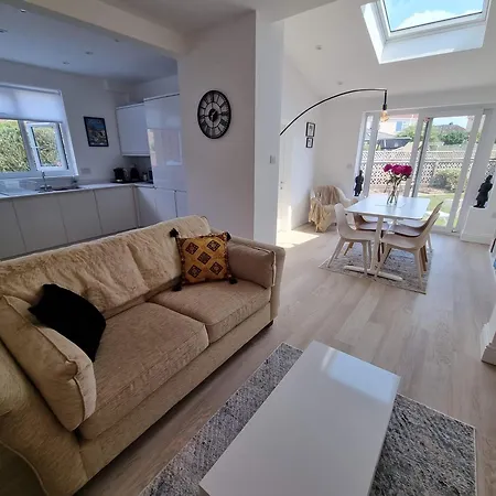 Rossendale By Cliftonvalley Holiday home