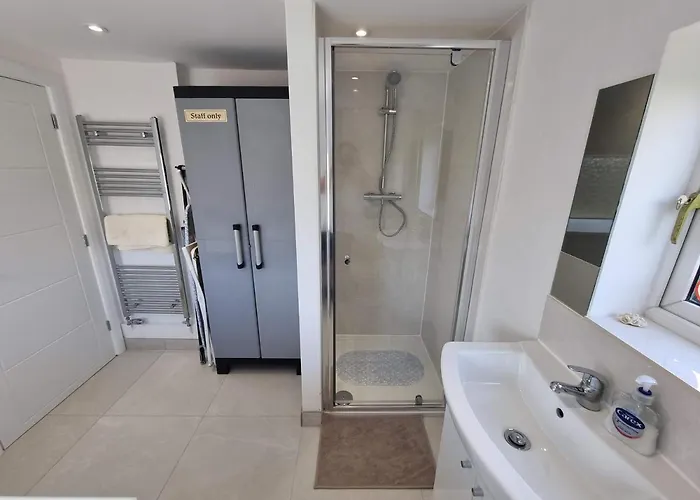 Rossendale By Cliftonvalley * Bristol